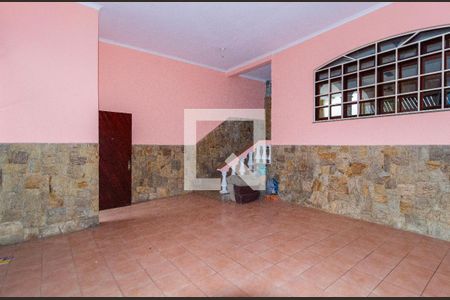 Casa à venda com 300m², 4 quartos e 3 vagasGaragem