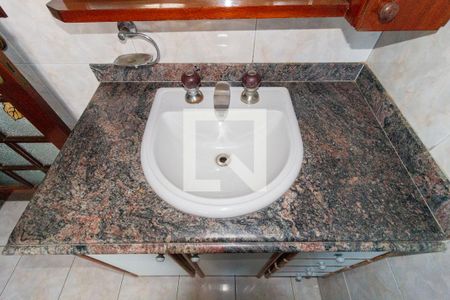 Casa à venda com 300m², 4 quartos e 3 vagasDetalhe Banheiro - Suíte