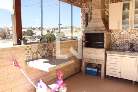 Apartamento à venda com 160m², 4 quartos e 2 vagas Apartamento à venda com 160m², 4 quartos e 2 vagasCobertura