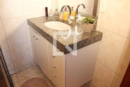 Apartamento à venda com 160m², 4 quartos e 2 vagas Apartamento à venda com 160m², 4 quartos e 2 vagasBanheiro da Suíte