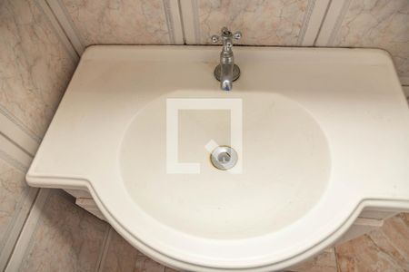 Casa à venda com 94m², 2 quartos e 3 vagasBanheiro 2 