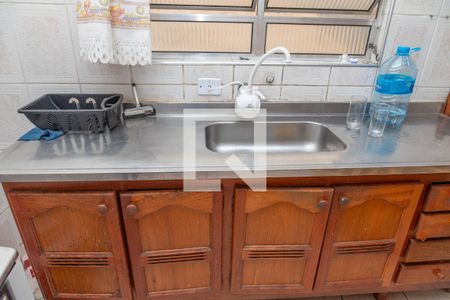 Casa à venda com 94m², 2 quartos e 3 vagasCozinha 1