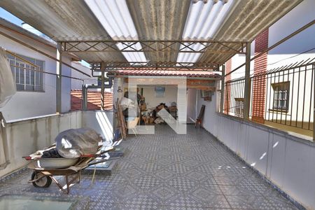 Casa à venda com 150m², 4 quartos e 2 vagasQuintal