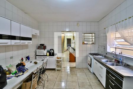Casa à venda com 150m², 4 quartos e 2 vagasCozinha