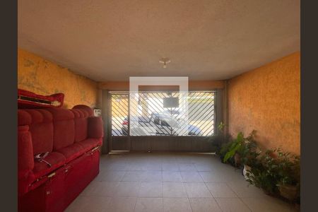 Casa à venda com 150m², 4 quartos e 2 vagasGaragem