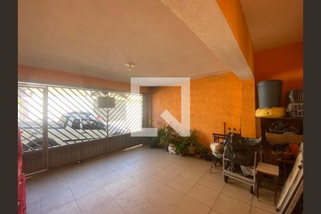 Casa à venda com 150m², 4 quartos e 2 vagasGaragem