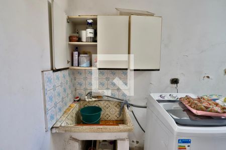 Casa à venda com 150m², 4 quartos e 2 vagasLavanderia