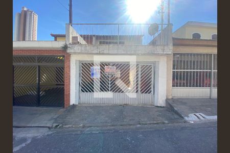 Casa à venda com 150m², 4 quartos e 2 vagasFachada