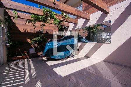 Casa à venda com 270m², 5 quartos e 3 vagas Casa à venda com 270m², 5 quartos e 3 vagasGaragem