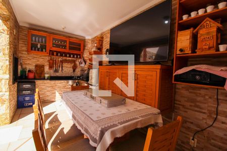 Casa à venda com 270m², 5 quartos e 3 vagas Casa à venda com 270m², 5 quartos e 3 vagasChurrasqueira