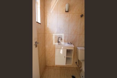 Casa à venda com 270m², 5 quartos e 3 vagas Casa à venda com 270m², 5 quartos e 3 vagasBanheiro Suíte Externa