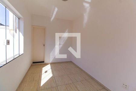 Casa à venda com 270m², 5 quartos e 3 vagas Casa à venda com 270m², 5 quartos e 3 vagasSuíte Externa