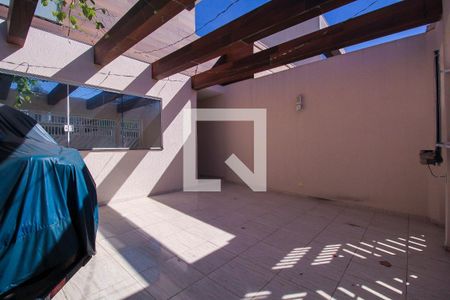 Casa à venda com 270m², 5 quartos e 3 vagas Casa à venda com 270m², 5 quartos e 3 vagasGaragem