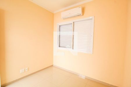 Casa à venda com 270m², 5 quartos e 3 vagas Casa à venda com 270m², 5 quartos e 3 vagasQuarto 2