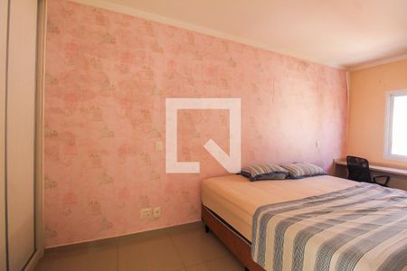 Casa à venda com 270m², 5 quartos e 3 vagas Casa à venda com 270m², 5 quartos e 3 vagasQuarto 4 - Suíte