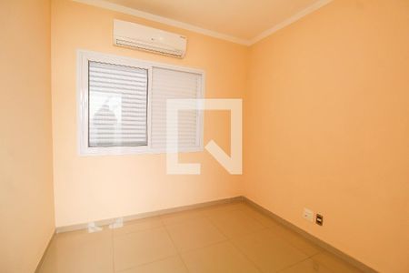 Casa à venda com 270m², 5 quartos e 3 vagas Casa à venda com 270m², 5 quartos e 3 vagasQuarto 2