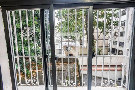 Apartamento à venda com 110m², 3 quartos e 1 vagaQuarto 3 vista da janela