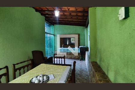 Casa à venda com 170m², 3 quartos e 4 vagasCozinha externa