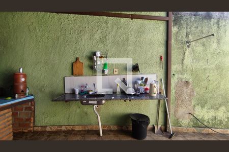 Casa à venda com 170m², 3 quartos e 4 vagasCozinha externa