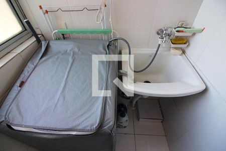 Apartamento à venda com 78m², 2 quartos e 1 vagaÁrea de Serviço