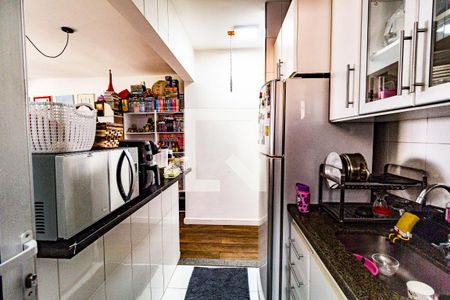 Apartamento para alugar com 58m², 2 quartos e 2 vagasCozinha