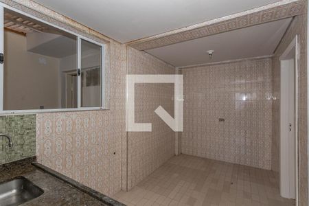 Cozinha de casa para alugar com 2 quartos, 72m² em Vila Brasilina, São Paulo
