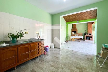 Casa à venda com 375m², 5 quartos e 5 vagas Casa à venda com 375m², 5 quartos e 5 vagasÁrea de Serviço