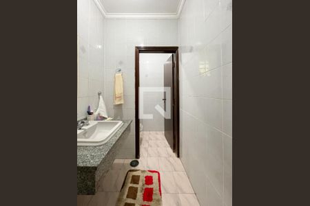 Casa à venda com 375m², 5 quartos e 5 vagas Casa à venda com 375m², 5 quartos e 5 vagasLavabo