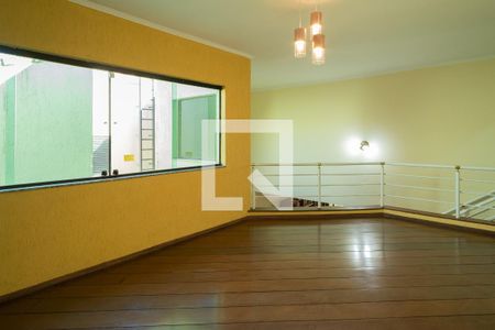 Casa à venda com 375m², 5 quartos e 5 vagas Casa à venda com 375m², 5 quartos e 5 vagasSala de TV