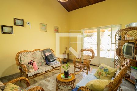 Casa à venda com 375m², 5 quartos e 5 vagas Casa à venda com 375m², 5 quartos e 5 vagasSala de Estar