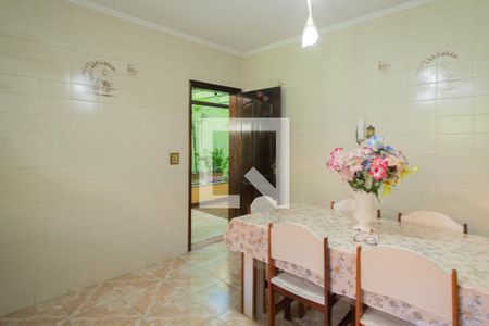 Casa à venda com 375m², 5 quartos e 5 vagas Casa à venda com 375m², 5 quartos e 5 vagasCopa