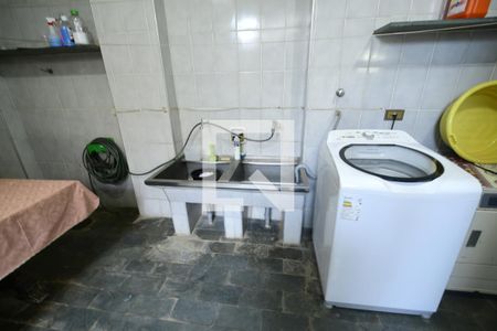 Casa à venda com 250m², 5 quartos e 2 vagasÁrea de Serviço