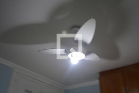 Casa à venda com 250m², 5 quartos e 2 vagasQuarto Suíte 2 - Detalhe