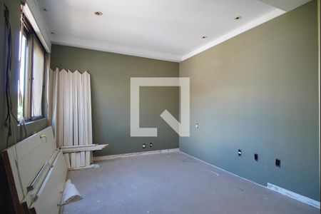 Quarto de apartamento à venda com 1 quarto, 61m² em Jardim Itu, Porto Alegre