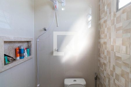 Apartamento à venda com 105m², 2 quartos e 1 vaga Apartamento à venda com 105m², 2 quartos e 1 vagaBanheiro 2