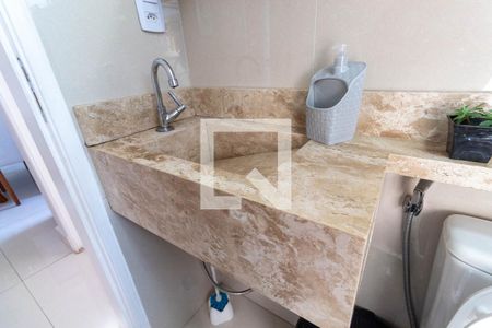 Apartamento à venda com 105m², 2 quartos e 1 vaga Apartamento à venda com 105m², 2 quartos e 1 vagaBanheiro 1