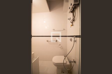 Apartamento para alugar com 110m², 3 quartos e sem vagaBanheiro da Suíte