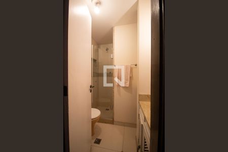 Apartamento para alugar com 110m², 3 quartos e sem vagaBanheiro social