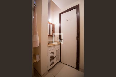 Apartamento para alugar com 110m², 3 quartos e sem vagaBanheiro social