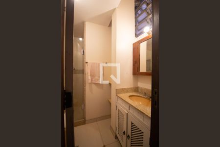 Apartamento para alugar com 110m², 3 quartos e sem vagaBanheiro social