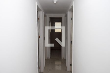 Corredor de apartamento à venda com 4 quartos, 112m² em Jacarepaguá, Rio de Janeiro