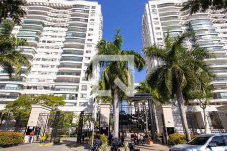 Apartamento à venda com 112m², 4 quartos e 2 vagasFachada