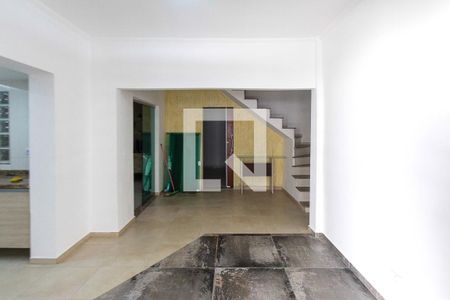 Sala de casa à venda com 3 quartos, 240m² em Vila Fernandes, São Paulo