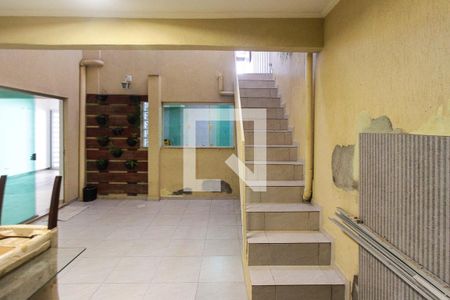 Casa à venda com 240m², 3 quartos e 2 vagasQuintal