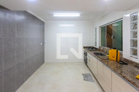Casa à venda com 240m², 3 quartos e 2 vagasCozinha