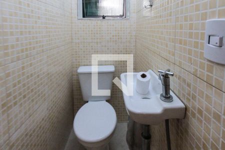 Lavabo de casa à venda com 3 quartos, 240m² em Vila Fernandes, São Paulo
