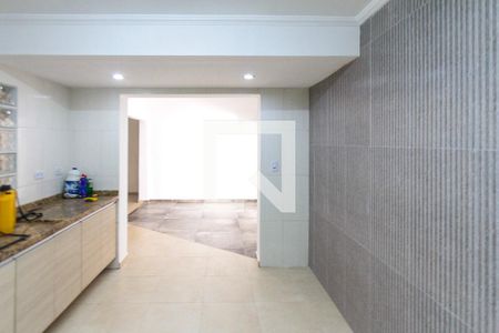 Casa à venda com 240m², 3 quartos e 2 vagasCozinha
