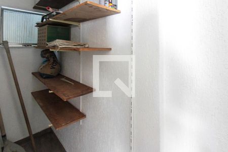 Casa à venda com 240m², 3 quartos e 2 vagasdeposito