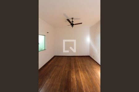 Casa à venda com 240m², 3 quartos e 2 vagasSuite 02