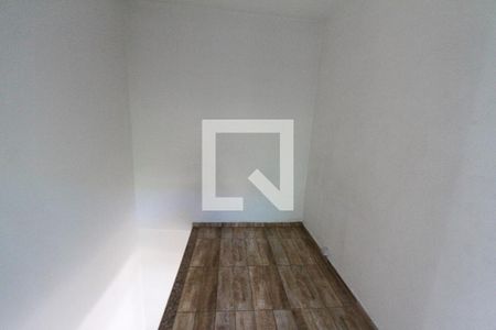 Casa à venda com 240m², 3 quartos e 2 vagasCorredor